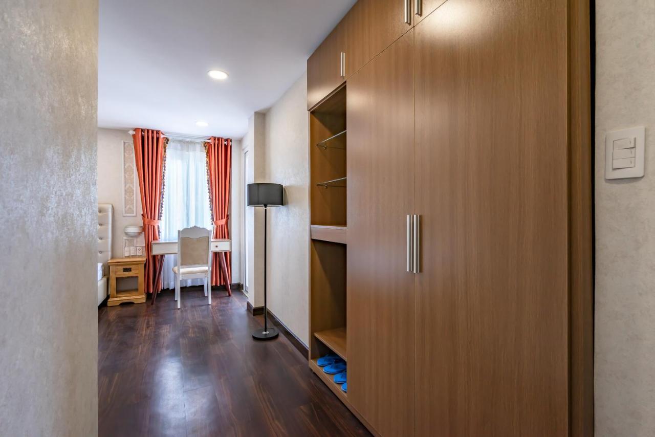 Emerald Khách sạn 3*
