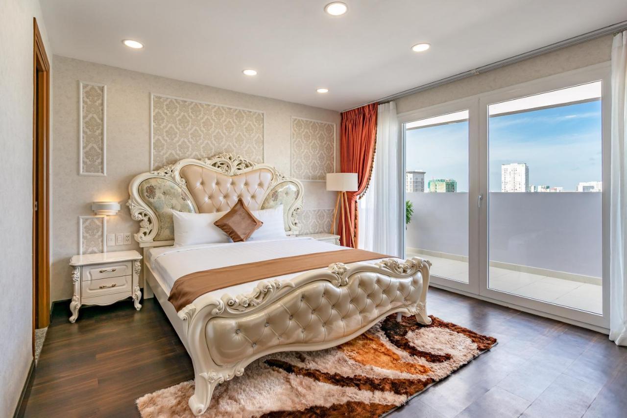 Emerald Khách sạn 3*