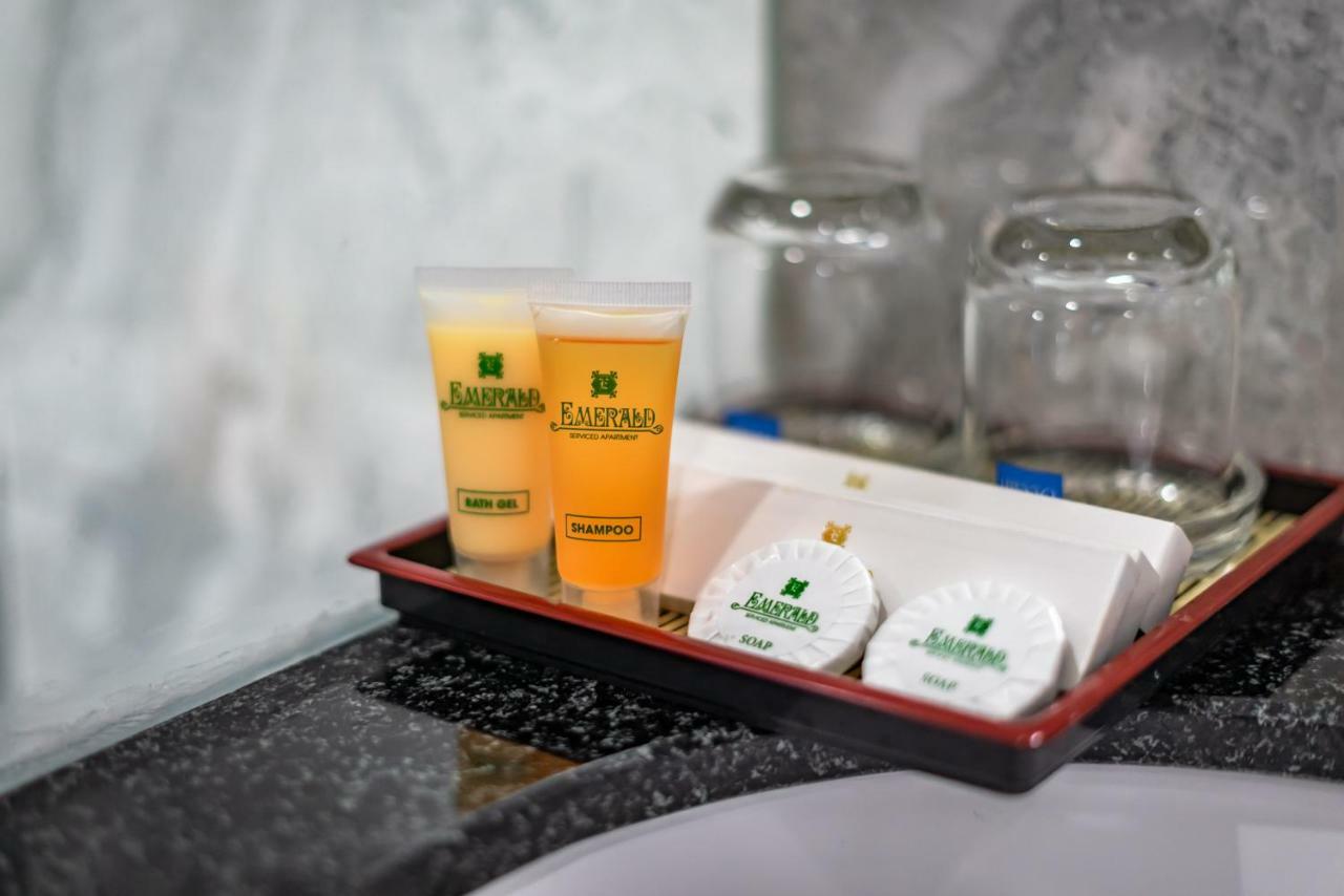 Khách sạn Emerald 3*